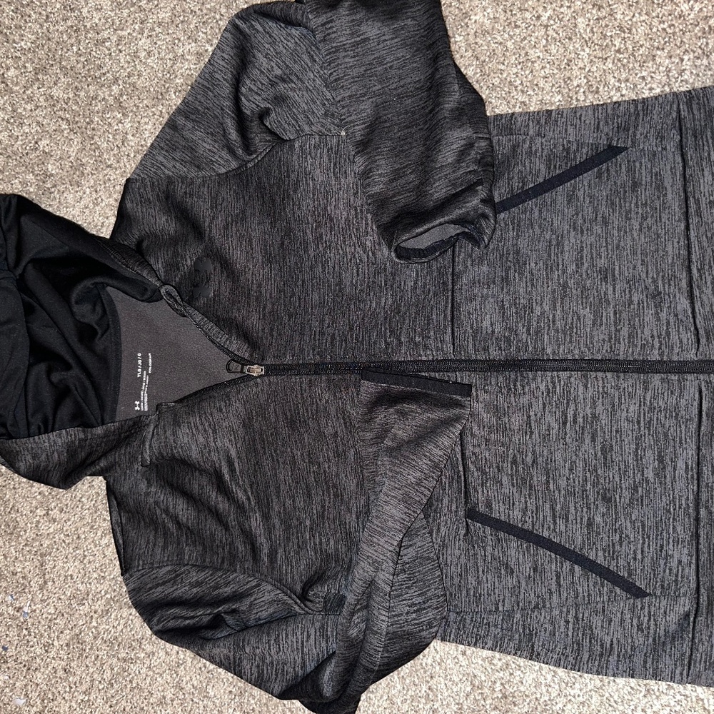 Under Armour youth large boys